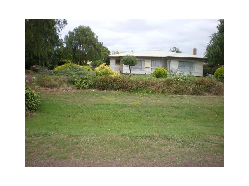 326 Crescent Road, Simpson VIC 3266