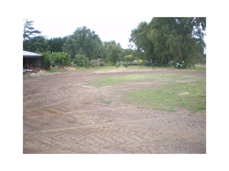 326 Crescent Road, Simpson VIC 3266