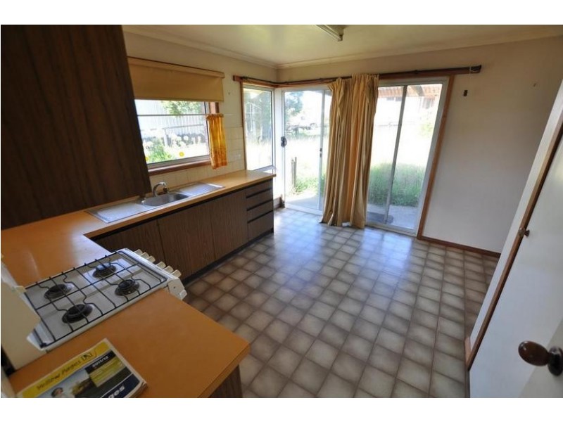 66 Barrett Street, Timboon VIC 3268