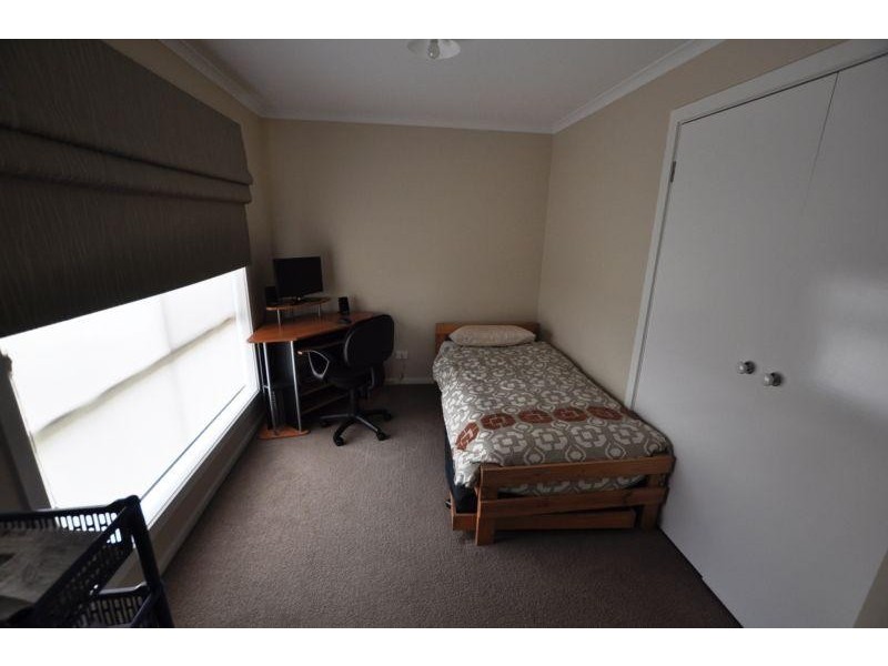 2/65 Curdie Street, Cobden VIC 3266