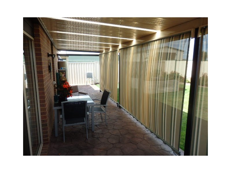 2/65 Curdie Street, Cobden VIC 3266