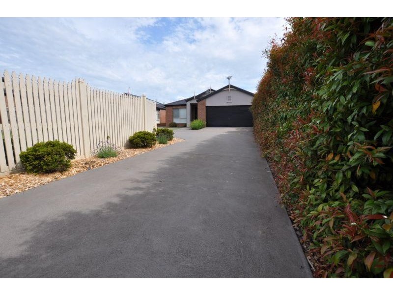 2/65 Curdie Street, Cobden VIC 3266