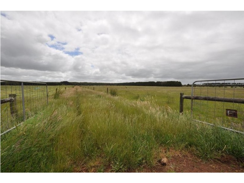 282 Timboon- Colac Road, Jancourt East VIC 3266