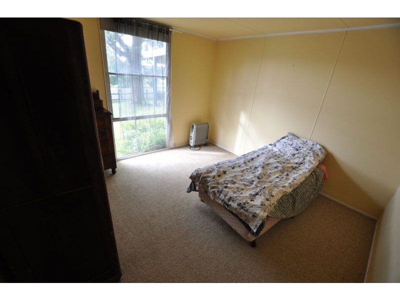 6 Kardella Street, Simpson VIC 3266