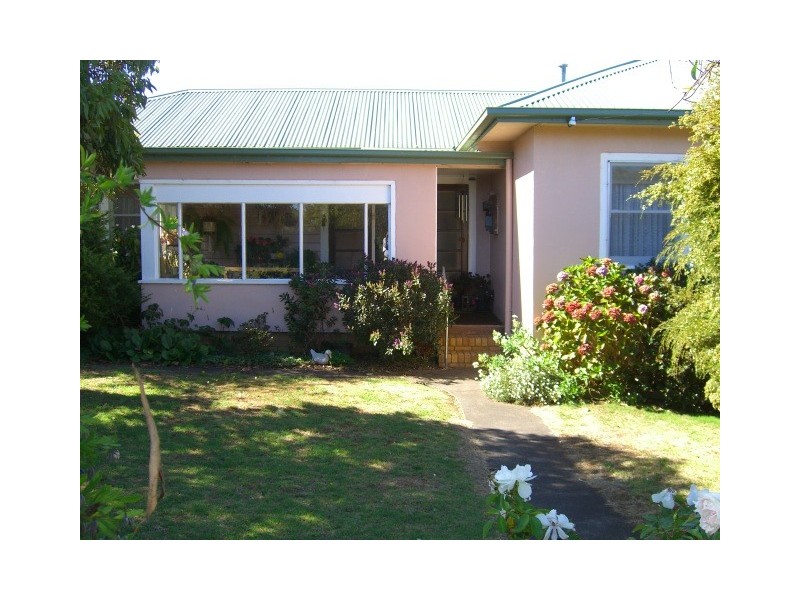 100 Parrott Street, Cobden VIC 3266