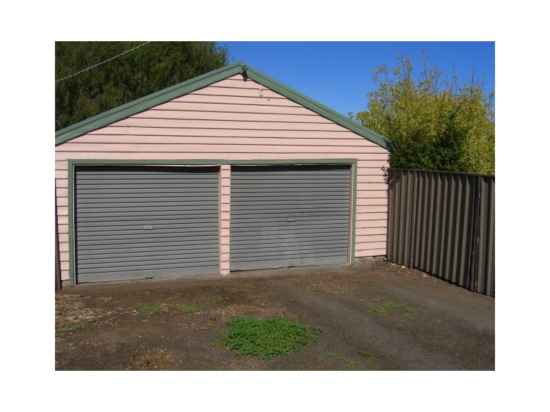 100 Parrott Street, Cobden VIC 3266