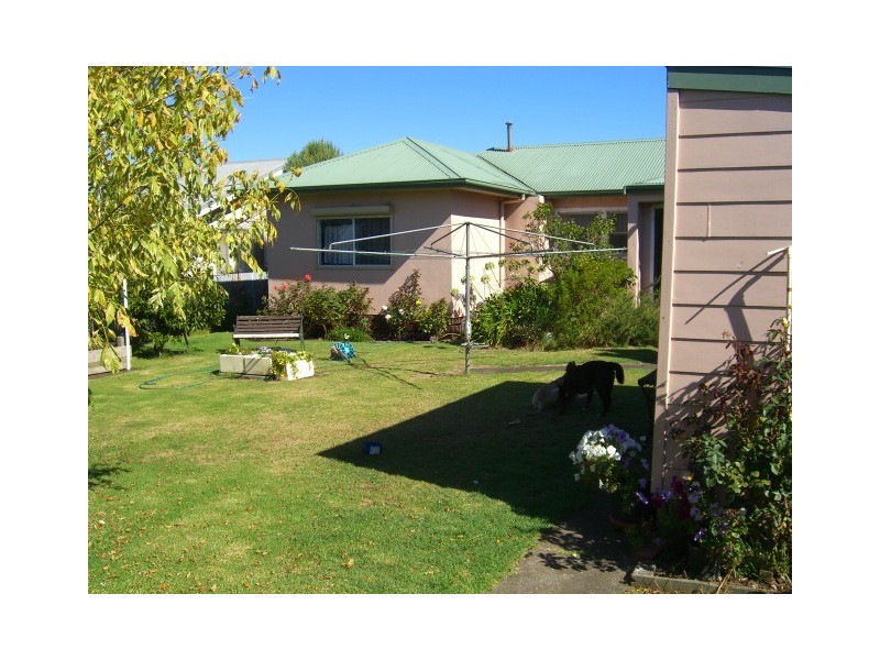 100 Parrott Street, Cobden VIC 3266