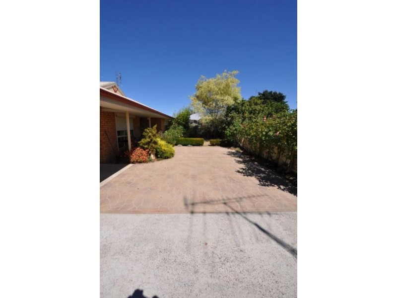 3 Rix Avenue, Cobden VIC 3266