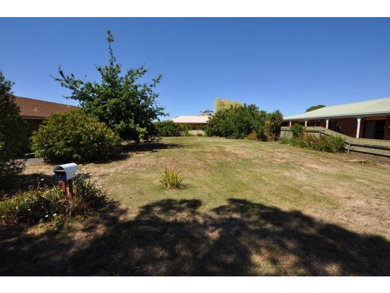 3 Rix Avenue, Cobden VIC 3266