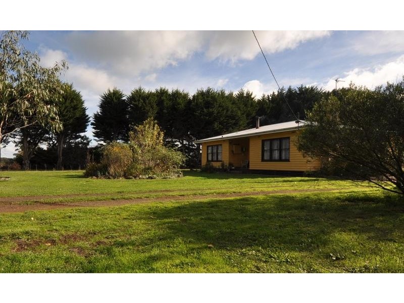 149 Coradjil Road, Simpson VIC 3266