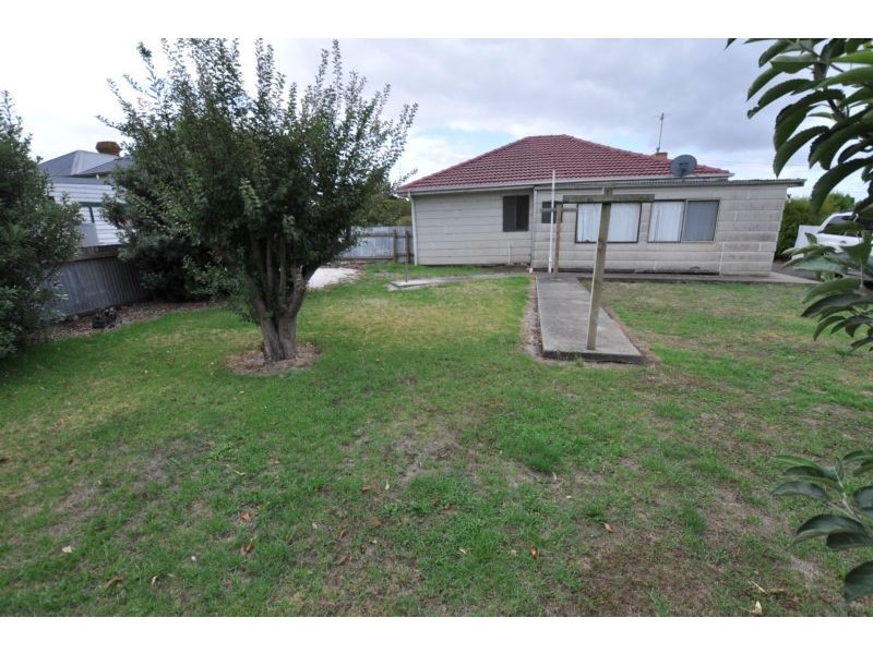 97 Parrott Street, Cobden VIC 3266
