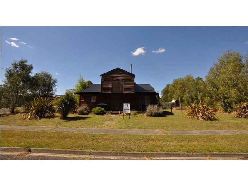 2 Wyang Court, Simpson VIC 3266