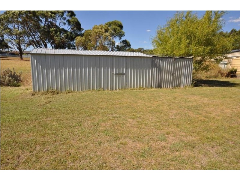 2 Wyang Court, Simpson VIC 3266