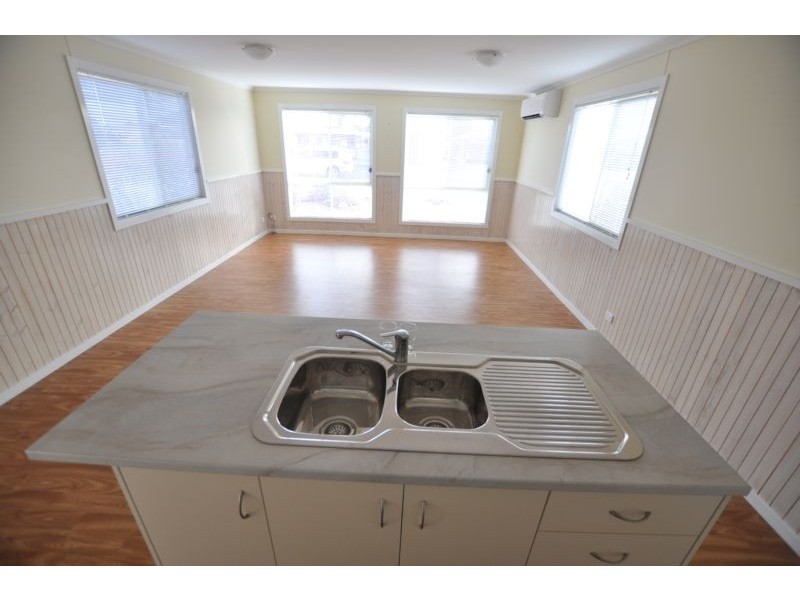 12 Adam Street, Cobden VIC 3266