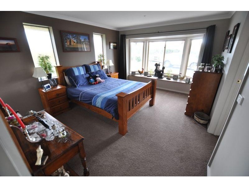 795 Camperdown-Cobden Road, Bostocks Creek VIC 3260