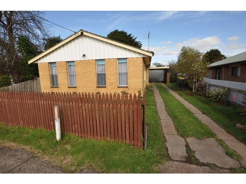12 Old Port Campbell Road, Cobden VIC 3266