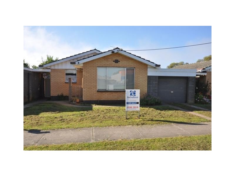 86 Victoria Street, Cobden VIC 3266