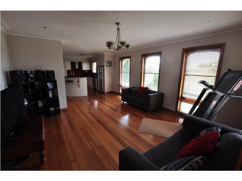 4 Scott Street, Cobden VIC 3266