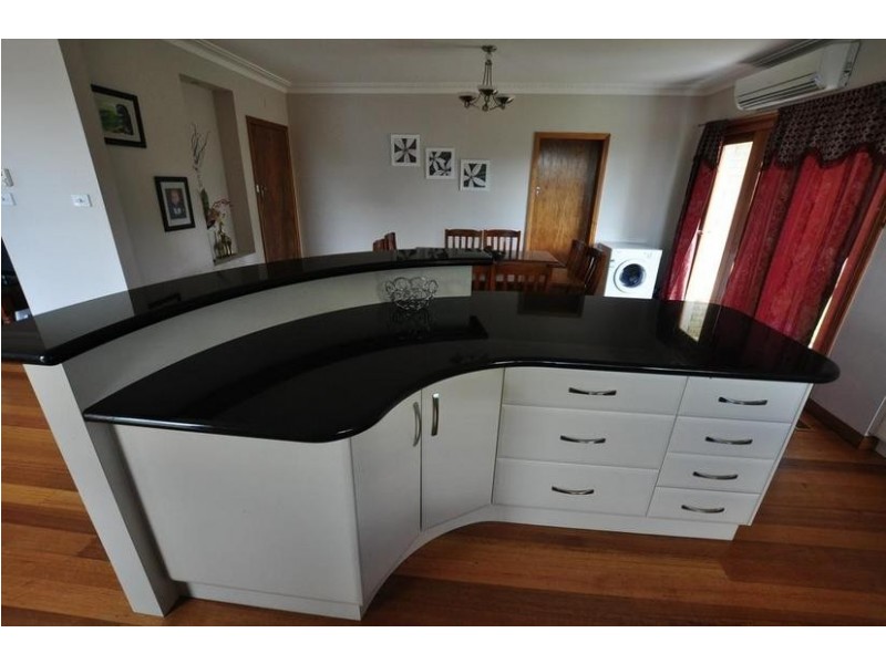 4 Scott Street, Cobden VIC 3266