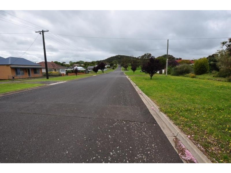 19 Laurence Street, Camperdown VIC 3260