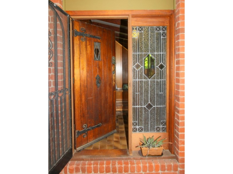 24 Shenfield Street, Cobden VIC 3266