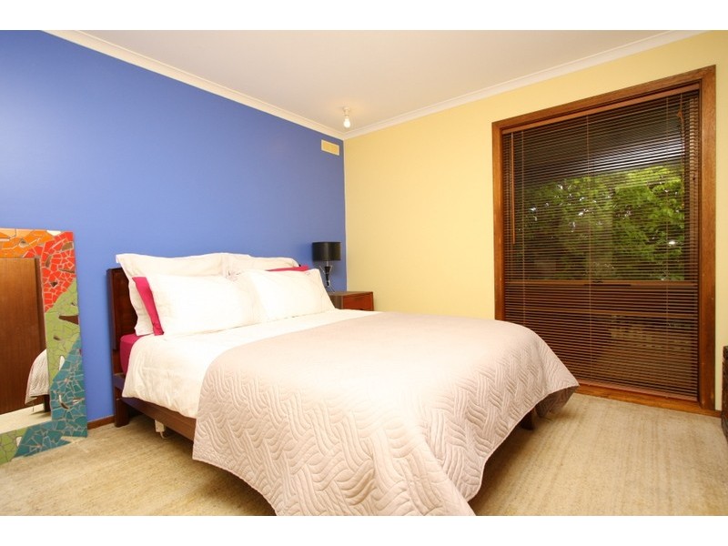 24 Shenfield Street, Cobden VIC 3266