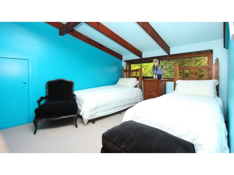24 Shenfield Street, Cobden VIC 3266