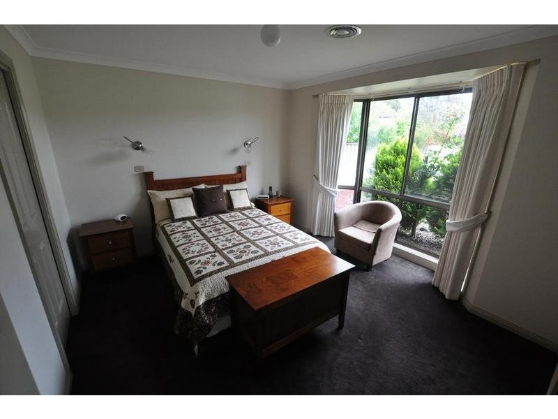 16 Cemetery Road, Cobden VIC 3266