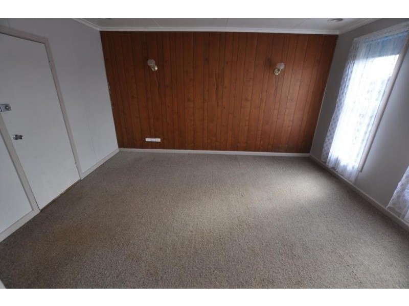12 Old Port Campbell Road, Cobden VIC 3266