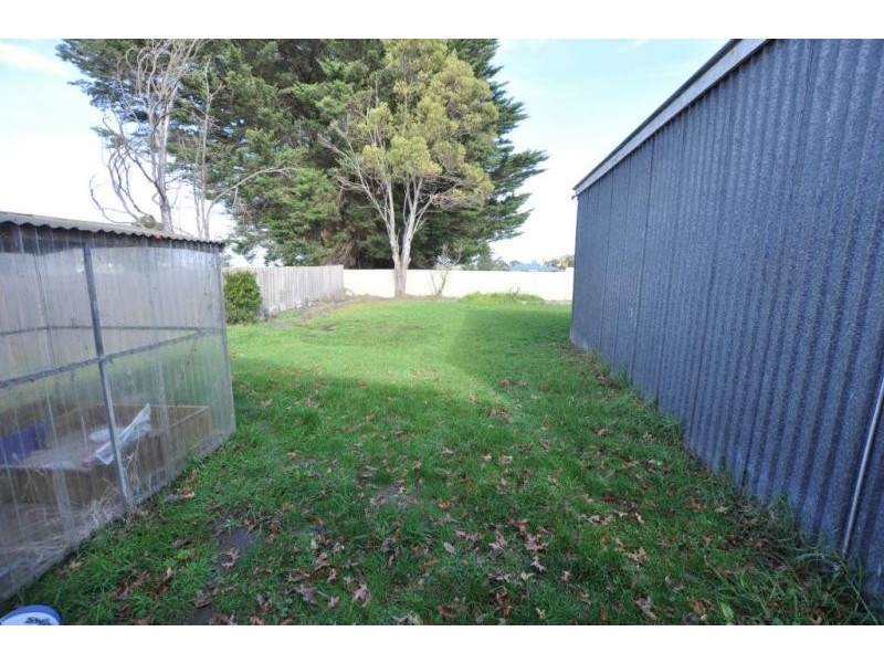 12 Old Port Campbell Road, Cobden VIC 3266