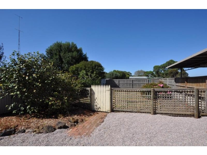 33 Clarke Street, Cobden VIC 3266