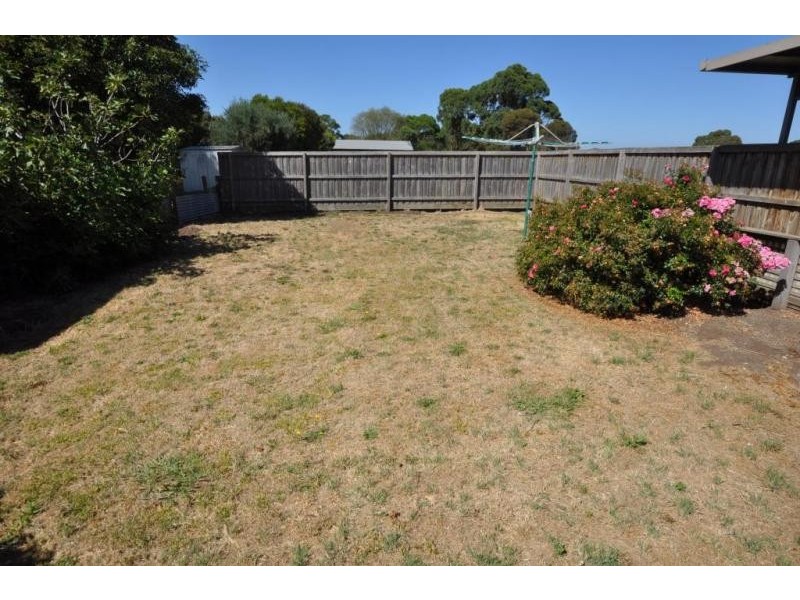 33 Clarke Street, Cobden VIC 3266