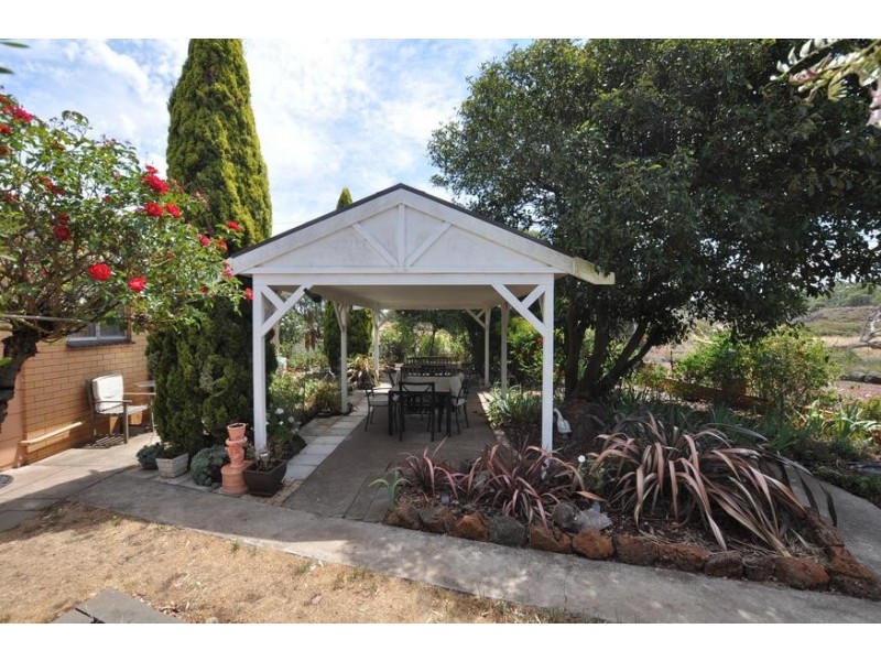 200 Hinkleys Road, Tandarook VIC 3260
