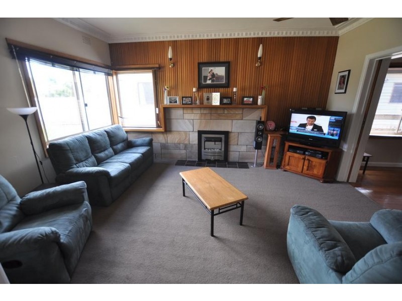 46 Clarke Street, Cobden VIC 3266