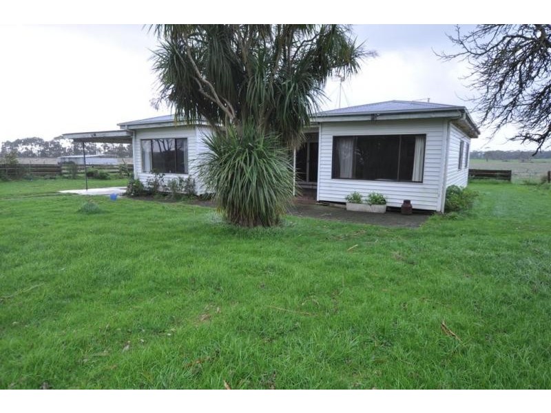 102 Neilsons Road, Ecklin South VIC 3265