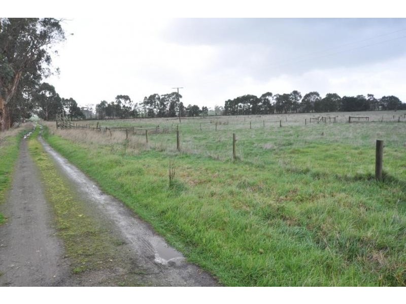 102 Neilsons Road, Ecklin South VIC 3265