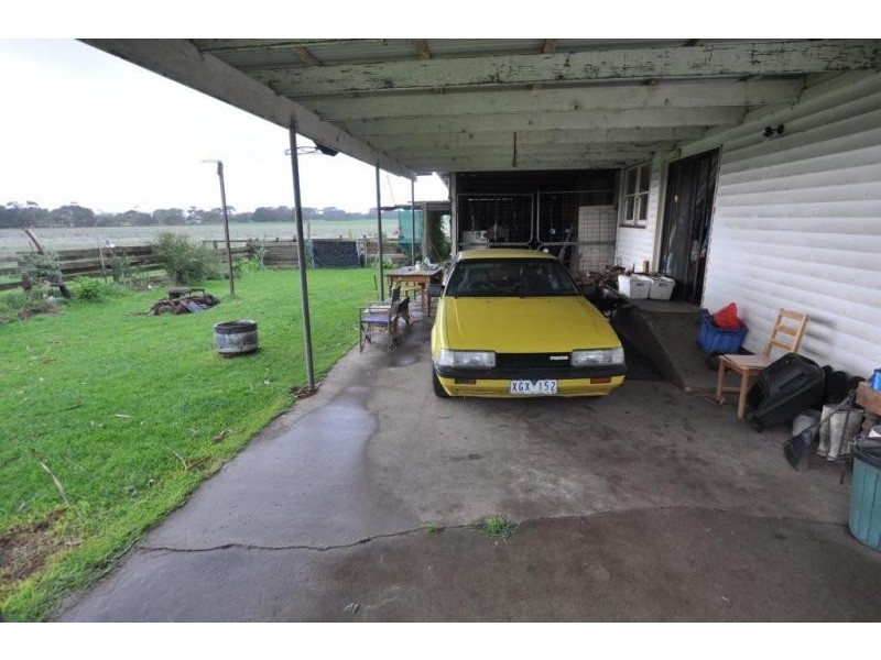 102 Neilsons Road, Ecklin South VIC 3265