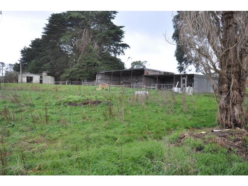 102 Neilsons Road, Ecklin South VIC 3265