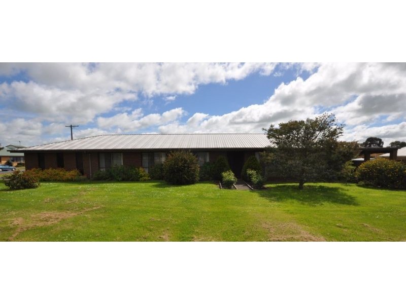 2 Victoria Street, Cobden VIC 3266