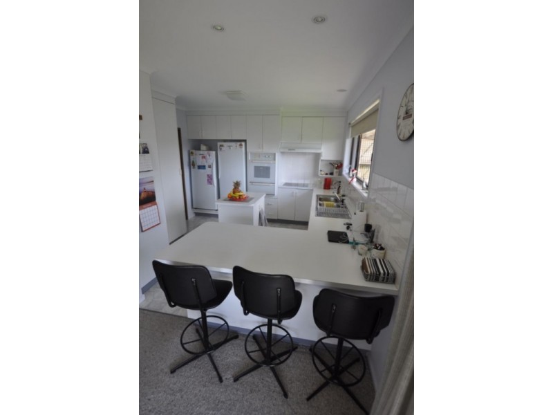 2 Victoria Street, Cobden VIC 3266