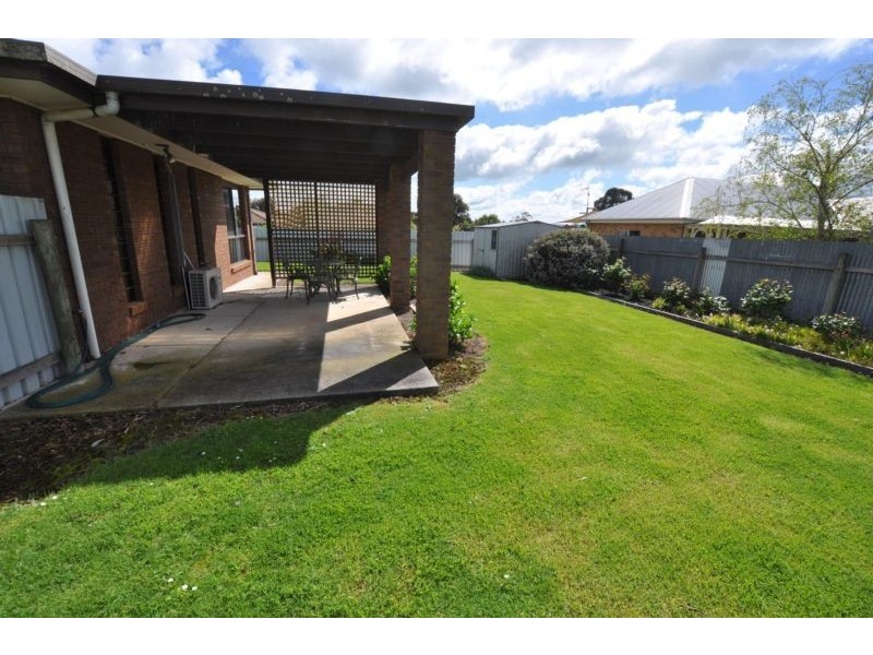 2 Victoria Street, Cobden VIC 3266
