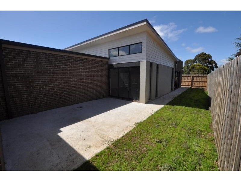 Unit 1/35 Clarke Street, Cobden VIC 3266