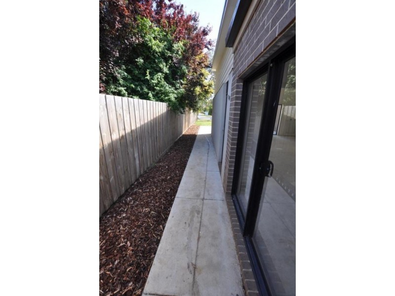 Unit 1/35 Clarke Street, Cobden VIC 3266