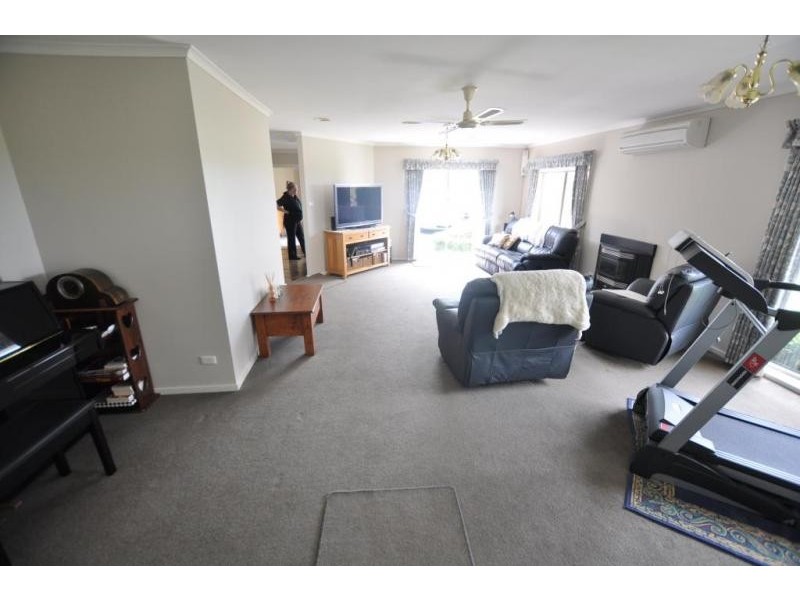 3 Blandford Street, Cobden VIC 3266