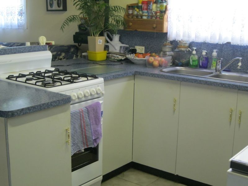 2/51 Curdie Street, Cobden VIC 3266