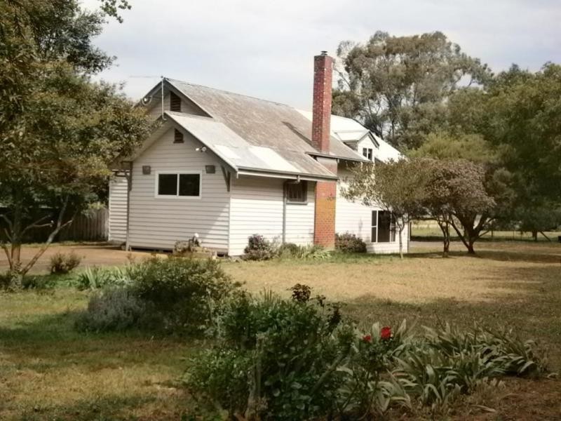 57 Kennas Lane, Glenormiston South VIC 3265