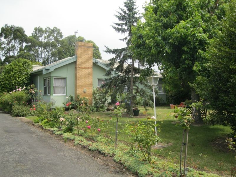 43 Clarke Street, Cobden VIC 3266