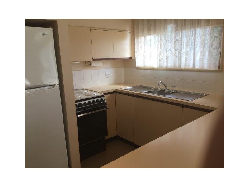 1/6 Victoria, Cobden VIC 3266