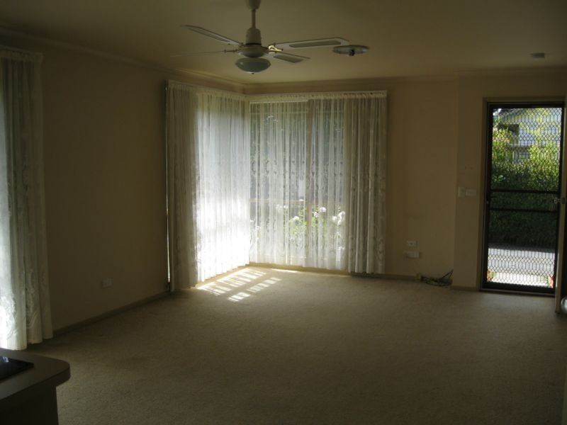 1/6 Victoria, Cobden VIC 3266