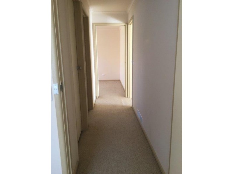 1/6 Victoria, Cobden VIC 3266